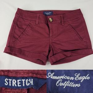 00 AMERICAN EAGLE OUTFITTERS AEO stretch maroon shorts w/ POCKETS small